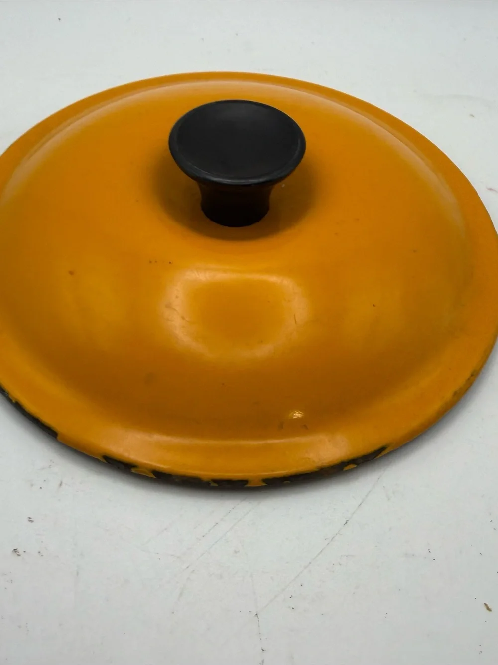 Vintage LE CREUSET Enameled Cast Iron Pot w/ Lid #16 Yellow Hollow Handle France
